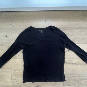 American Eagle Black Long Sleeve V-Neck